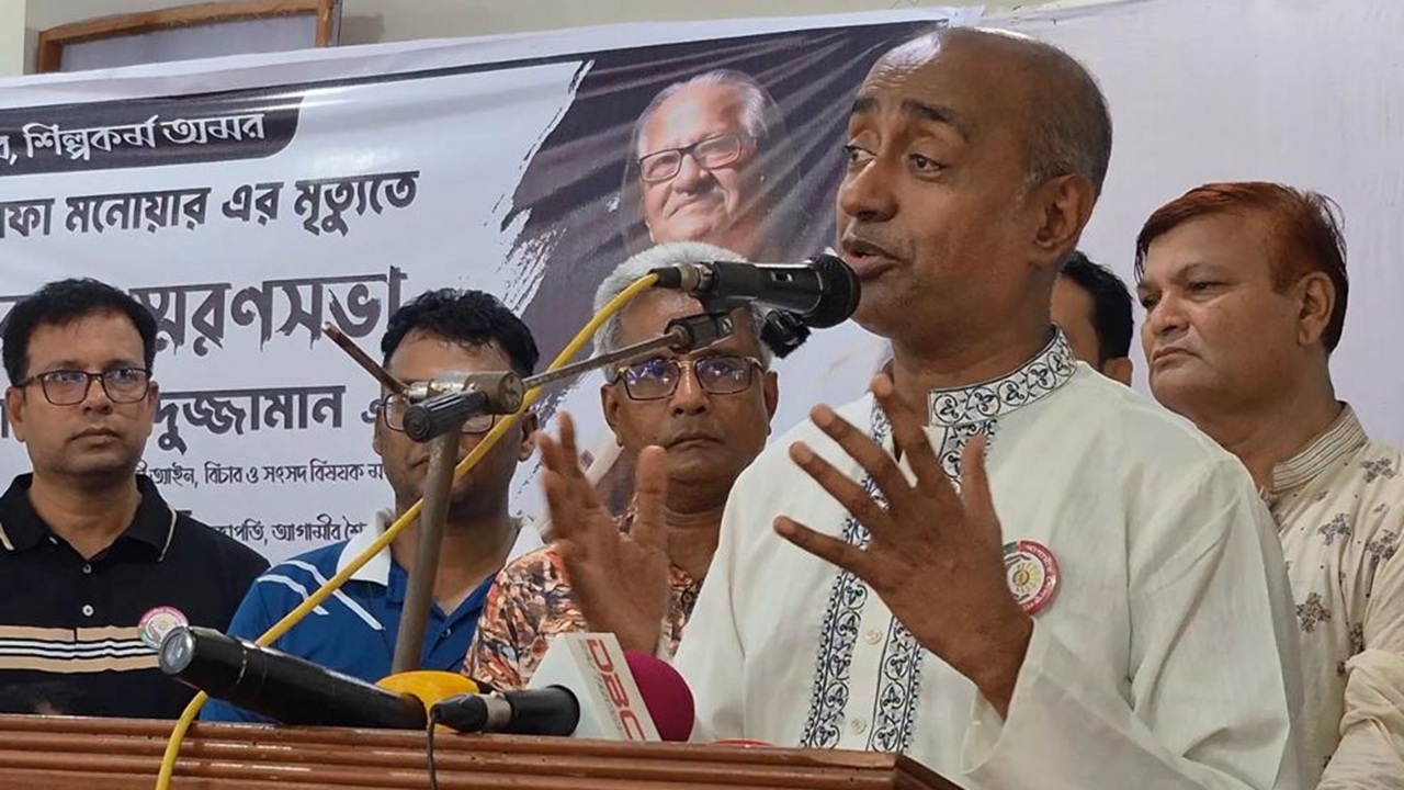 আমিও বিশ্বাস করতে চাই তিনি ডিসেম্বরেই আসবেন: আইনমন্ত্রী