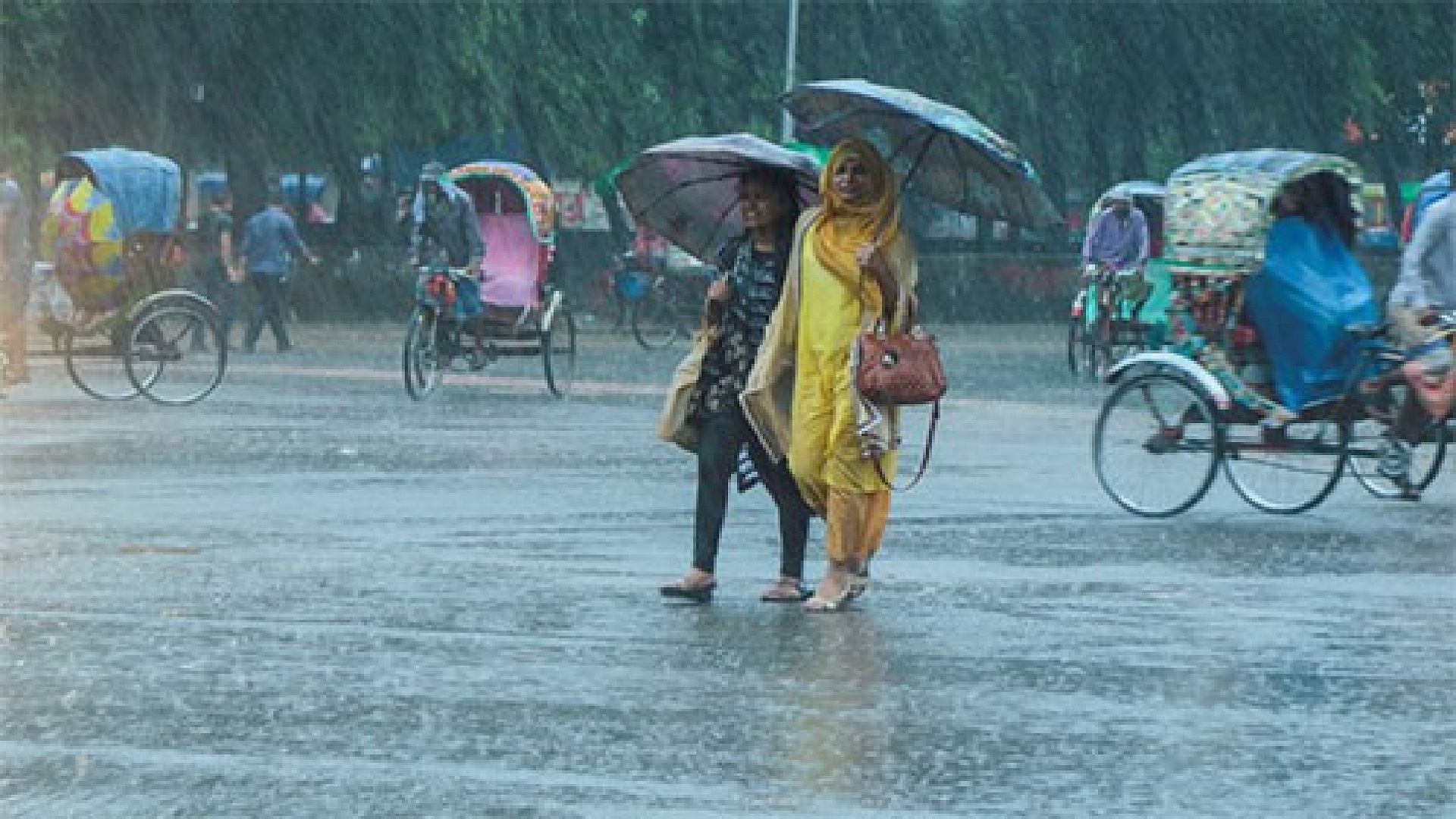 ভারি বর্ষণ নিয়ে যে বার্তা দিল আবহাওয়া অফিস