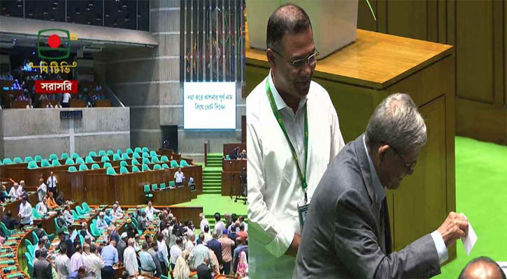 ভোট দিলেন বিএনপির প্রার্থী মির্জা ফখরুল ইসলাম আলমগীর