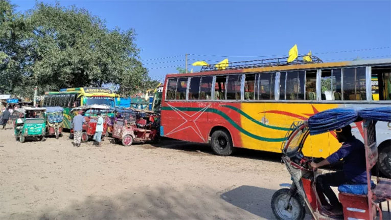 দিনাজপুরে অনির্দিষ্টকালের পরিবহন ধর্মঘট