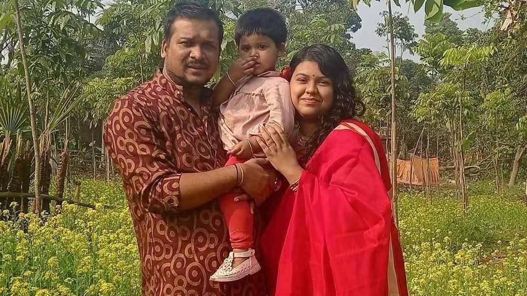 কলকাতার হোটেলে আগুনে স্ত্রী-সন্তান-শ্বশুরসহ কুষ্টিয়ার সাংবাদিকের মৃত্যু