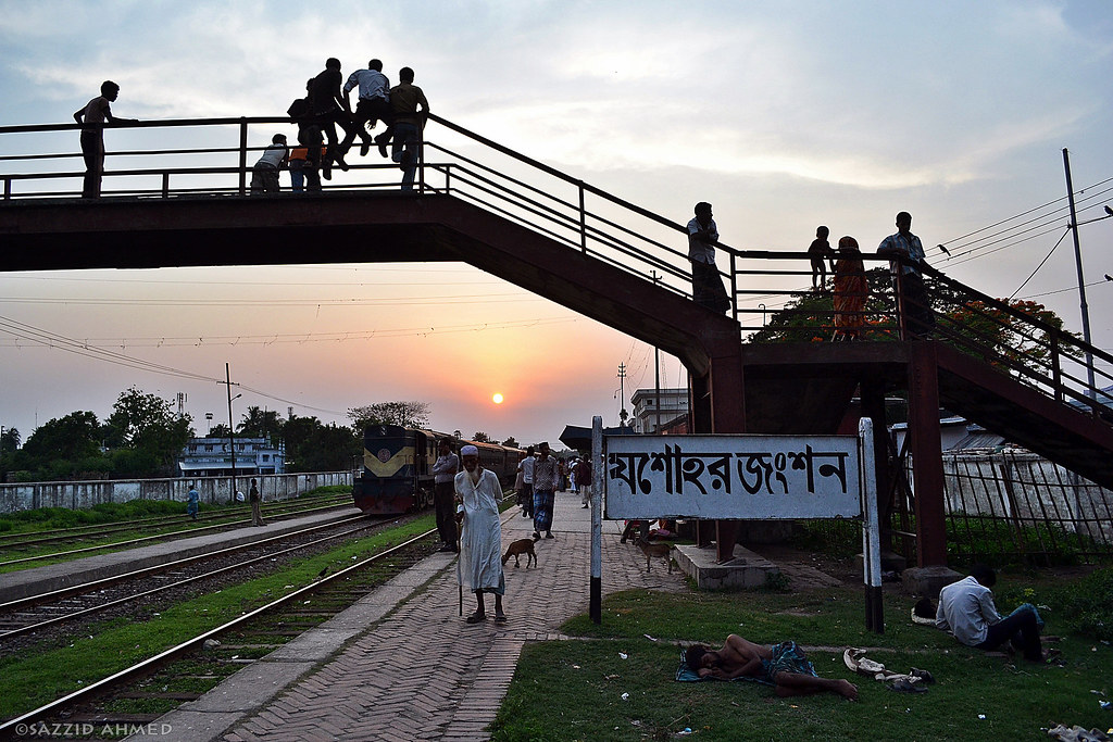 যশোর রেলে আয় বাড়লেও বাড়েনি সেবা