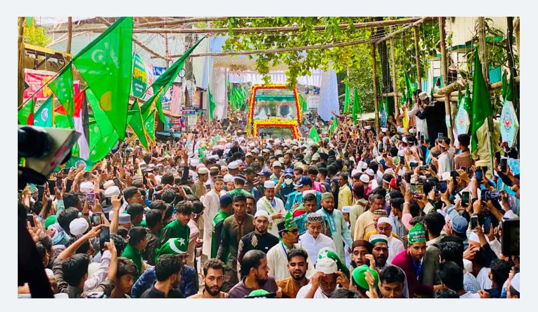  লাখো মানুষের অংশগ্রহণে চট্টগ্রামে জশনে জুলুস শুরু