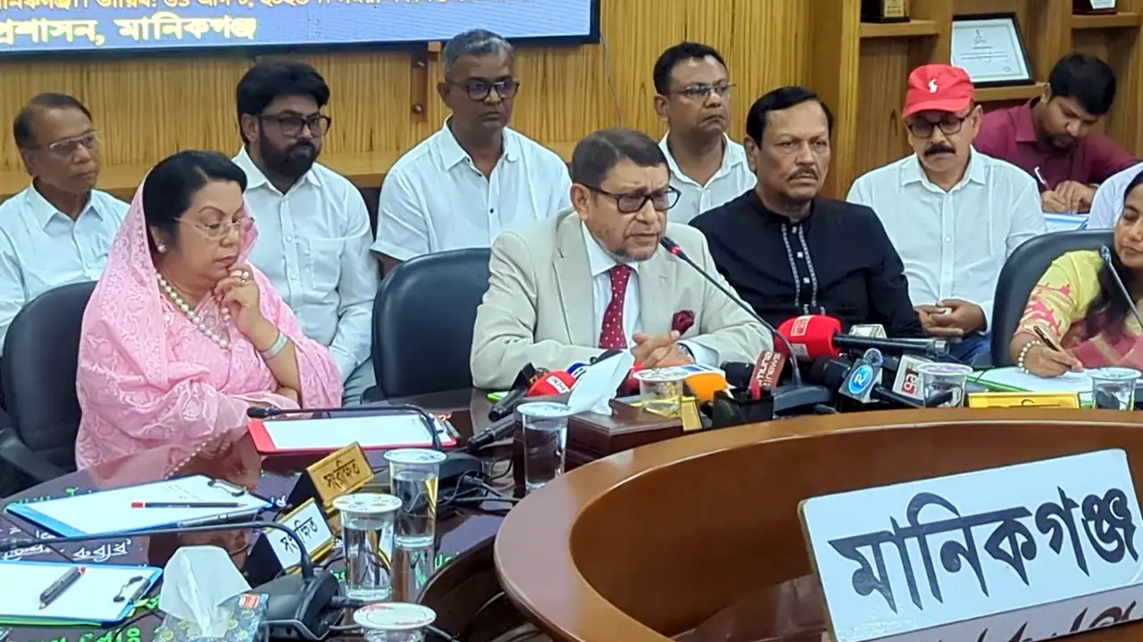 আদানি বিদ্যুৎ নিয়ে আমাদের সঙ্গে খেলা করছে