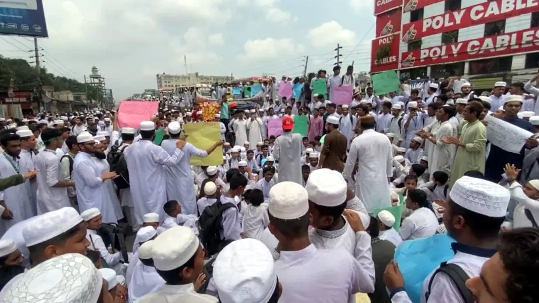 গাজীপুরে ৩ ঘণ্টার অবরোধে ১৫ কিলোমিটার যানজট