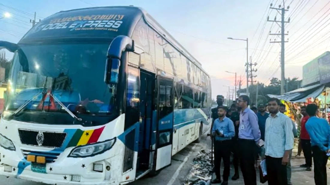 অনুমোদনহীন স্লিপার বাসের বিরুদ্ধে ভ্রাম্যমাণ আদালতের অভিযান