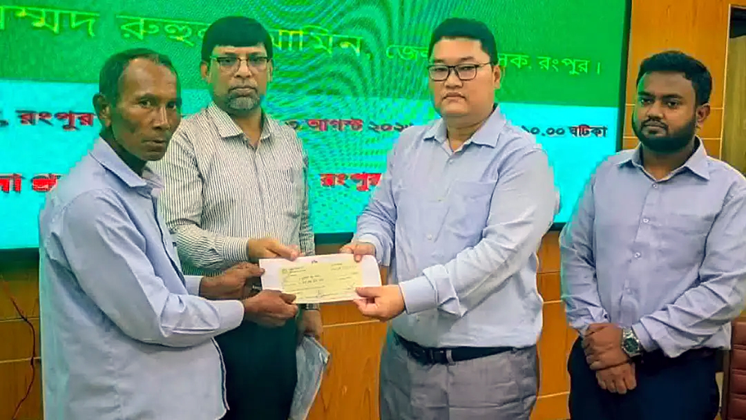রংপুরে সড়ক দুর্ঘটনায় ক্ষতিগ্রস্ত ২৫ পরিবার পেল ১ কোটি ৩ লাখ টাকা