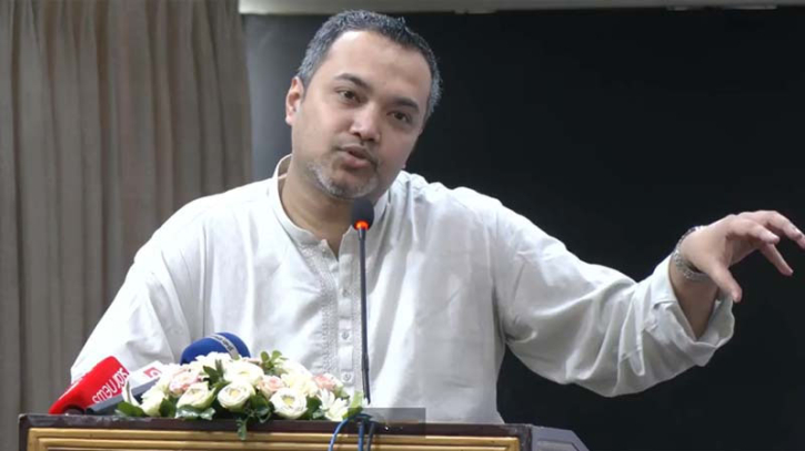 সার্টিফিকেট নয়,শিক্ষার্থীদের কর্মক্ষমভাবে গড়তে হবে