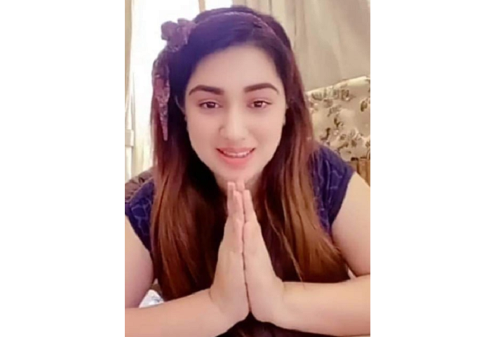 মানুষের পাশে থাকা সবচেয়ে বড় ধর্ম: অপু বিশ্বাস