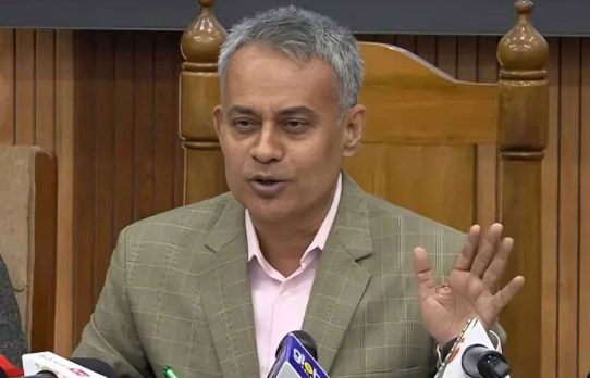 সেবার মান না বাড়ালে বাস কোম্পানির রুট পারমিট বাতিল