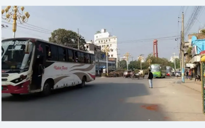 ৩০ ঘণ্টা পর রাজশাহী-নাটোর হয়ে বাস চলাচল শুরু