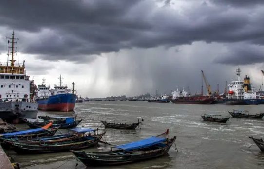 নিম্নচাপ: চার সমুদ্রবন্দরে ৩ নম্বর সতর্ক সংকেত