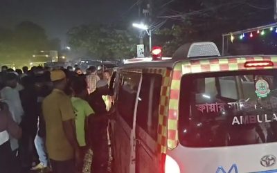 ছেলের বিয়ের বাজার করে ফিরছিলেন বাড়ি, সড়কেই প্রাণ গেল বাবা-মায়ের