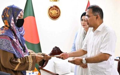 প্রধানমন্ত্রীর সাথে শহীদ সেনাসদস্যদের পরিবারের সাক্ষাৎ