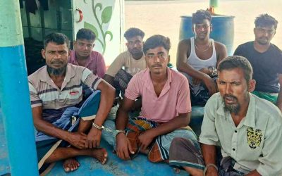 অবৈধভাবে বালু উত্তোলন, ড্রেজার ও বাল্কহেডসহ ভোলায় আটক ৭