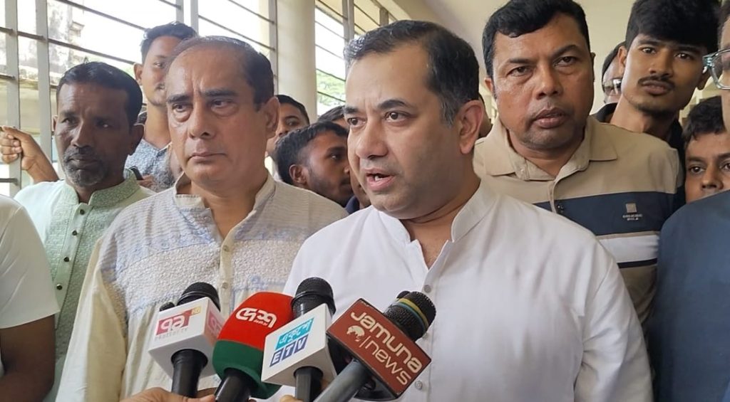 সাংবাদিক হিসেবে কাকে গণ্য করা হবে, তা স্পষ্ট থাকা প্রয়োজন