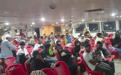 ডুবোচরে ২৫০ যাত্রীসহ ‘ফেরি কপোতাক্ষ’ আটকে ছিল ৯ ঘণ্টা