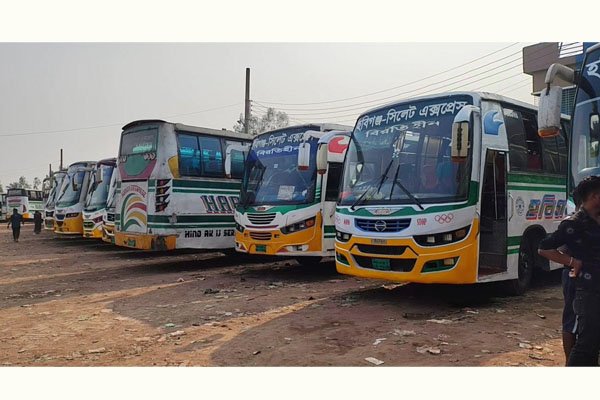 বাস ভাঙচুরের প্রতিবাদে হবিগঞ্জে সর্বাত্মক পরিবহন ধর্মঘট, ভোগান্তি