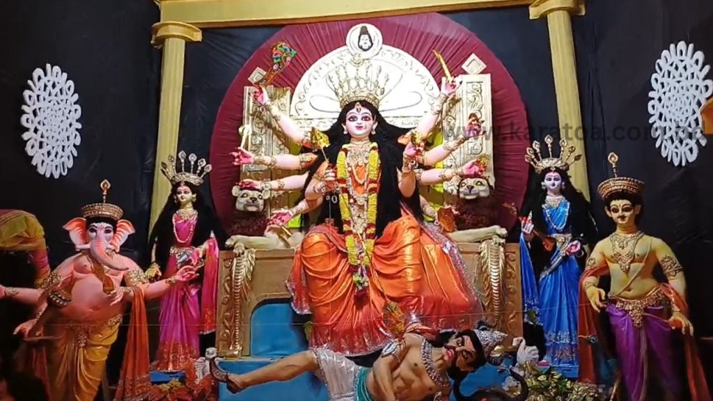 আজ দেবীর বোধন