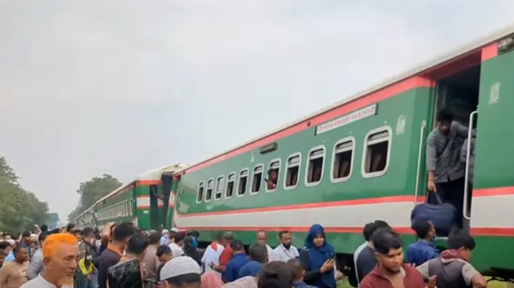 ঢাকার সঙ্গে উত্তরবঙ্গের ট্রেন চলাচল বন্ধ