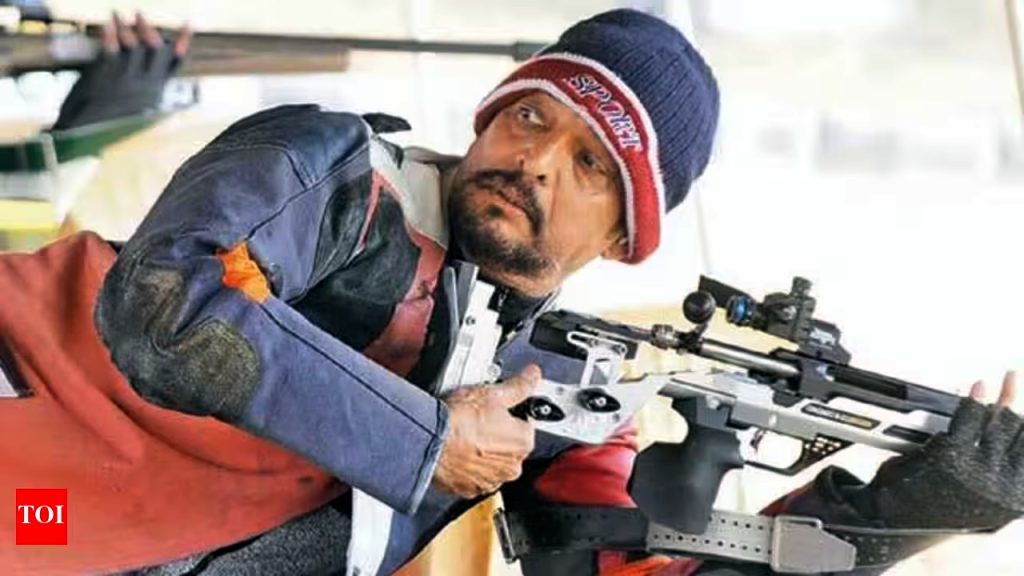অভিনয়ের পাশাপাশি ছিলেন শুটার, পঞ্চাশ পেরিয়েও জাতীয় পর্যায়ে পদক জিতেছিলেন নানা পাটেকর