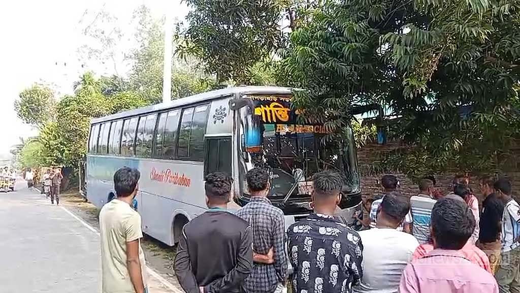 জামালপুরে বাসচাপায় শাশুড়ি ও পুত্রবধূর মৃত্যু