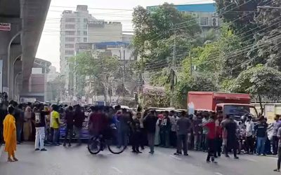 দুই ঘণ্টা পর মিরপুর-১০ সড়কে যান চলাচল স্বাভাবিক