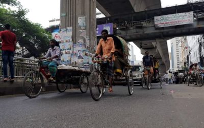 অটোচালকদের ধর্মঘটের সুযোগ নিচ্ছে প্যাডেলচালিত রিকশা