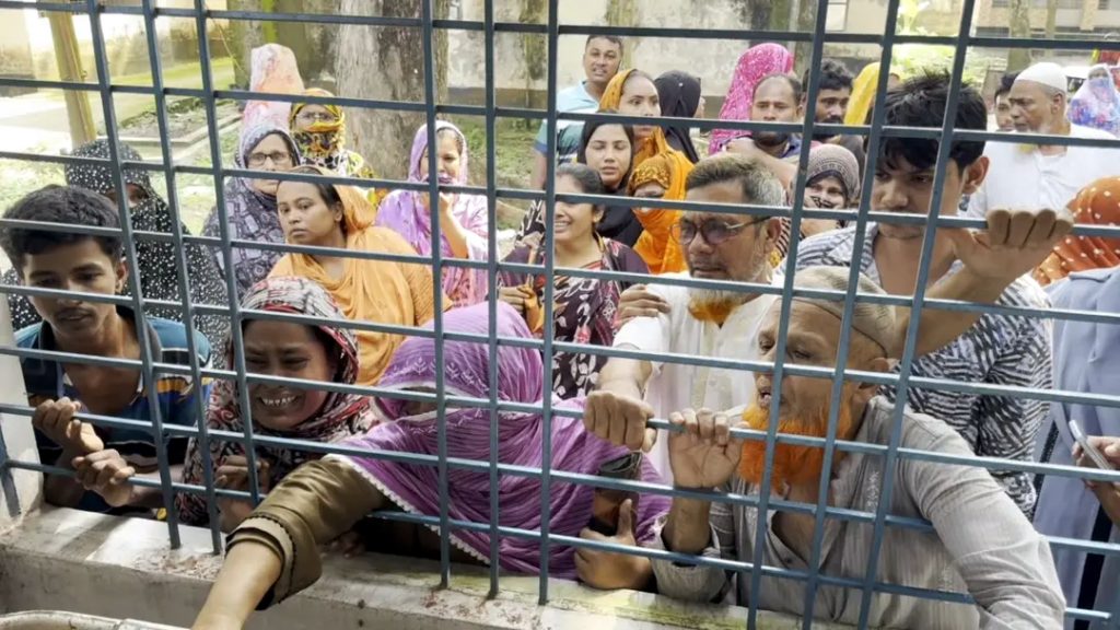 ঝিনাইদহে সড়ক দুর্ঘটনায় দুইজনের মৃত্যু