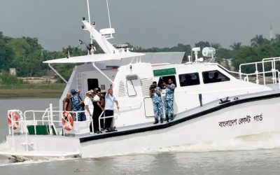 নৌপথে মোংলায় পৌঁছেছেন প্রধানমন্ত্রী