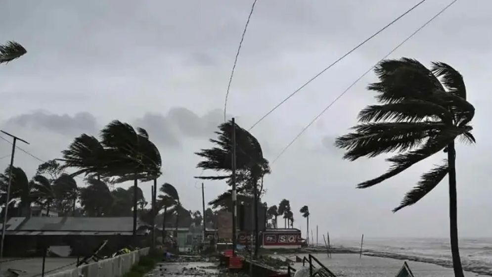 সন্ধ্যার মধ্যে দেশের ৫ জেলায় বজ্রবৃষ্টির পূর্বাভাস