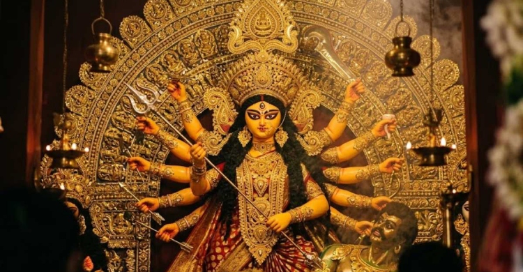 আজ মহাঅষ্টমী ও কুমারী পূজা