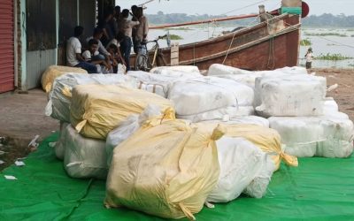 কোষ্টগার্ডের অভিযানে বিপুল পরিমাণ ভারতীয় কাপড়বাহী ট্রলার জব্দ